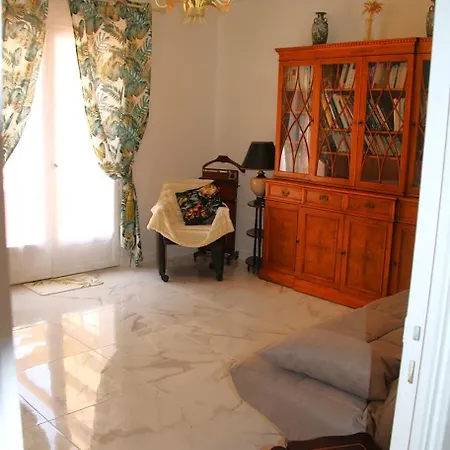 Villa Lanzac Вилла *