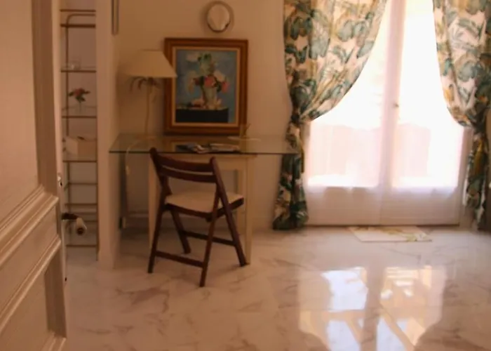 Villa Lanzac Villa *